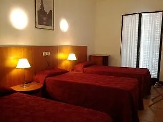 酒店 Casa Mas 滨海略雷特